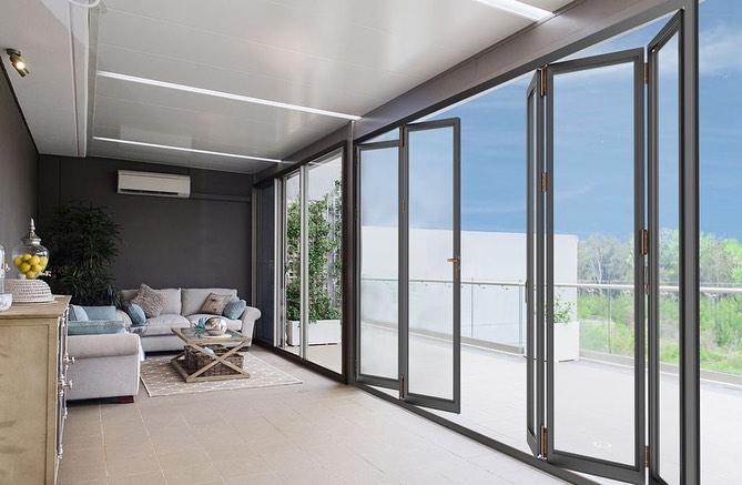 phụ kiện Cmech ,cửa nhôm theo tiêu chuẩn châu Âu,cửa nhôm biệt thự